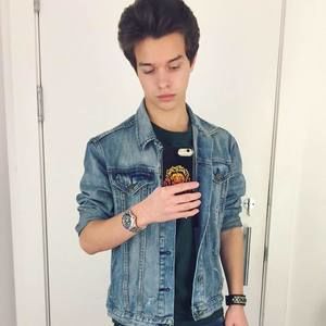 Meet your Posher, Evan